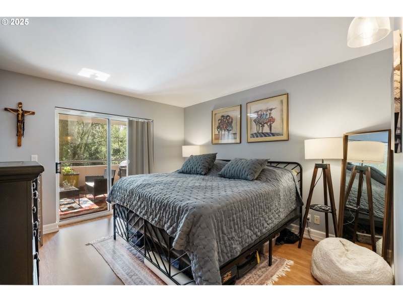 Bedroom, Primary