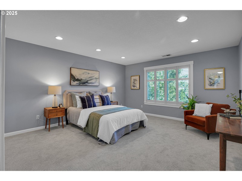 Bedroom, Primary
