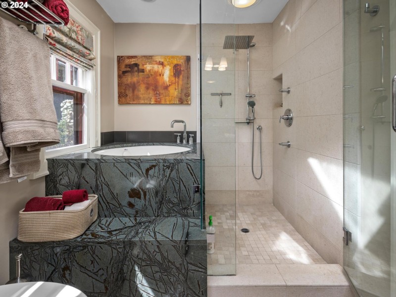 Owner's Suite Bathroom