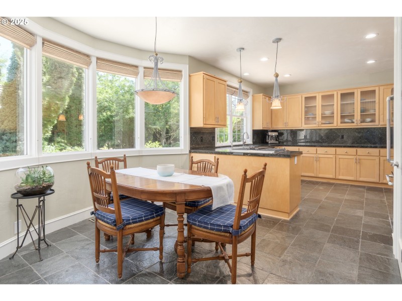 Kitchen/Nook