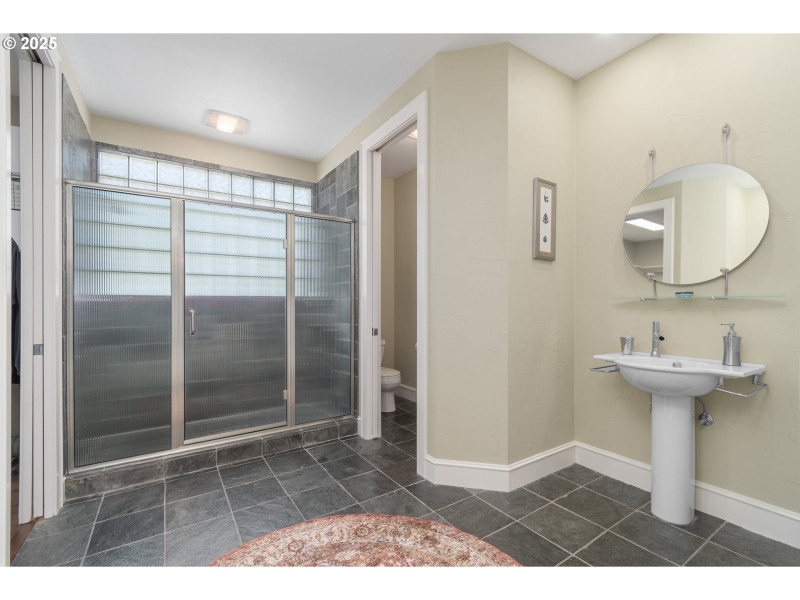 Bathroom, Attached