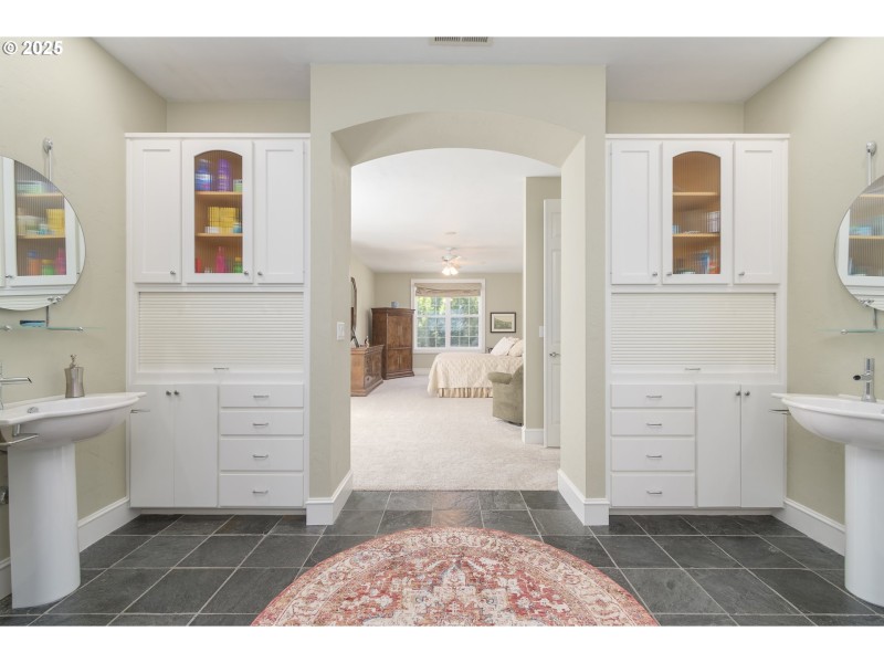 Bathroom, Attached