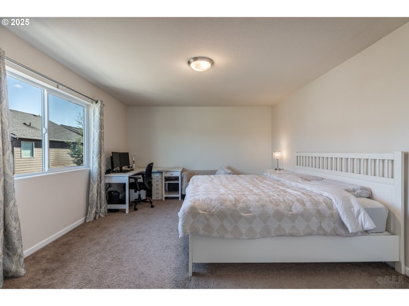 Bedroom, Primary