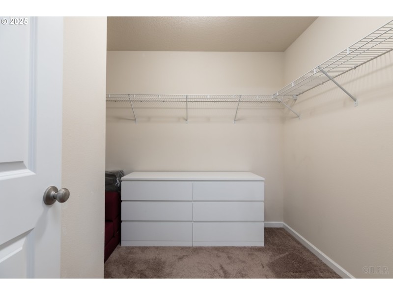 Bedroom, Primary