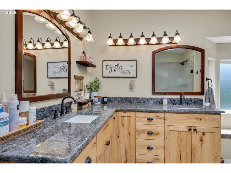 Bathroom, Attached