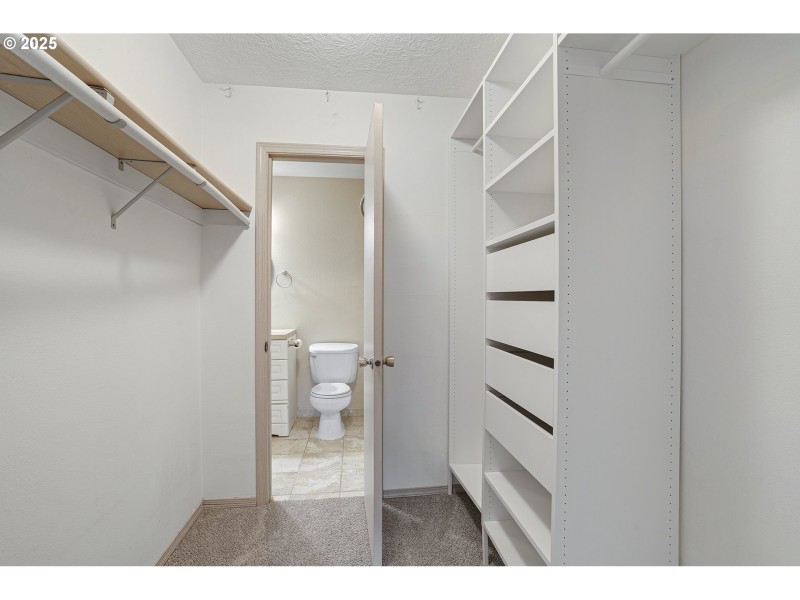 Bedroom, Primary
