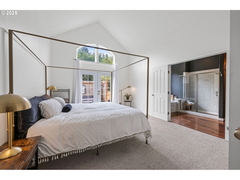 Bedroom, Primary