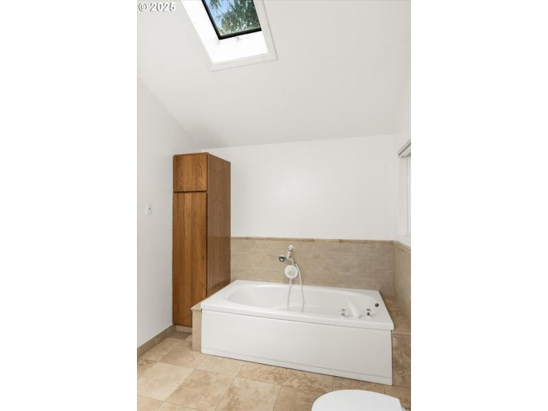 Owner's Suite Bathroom