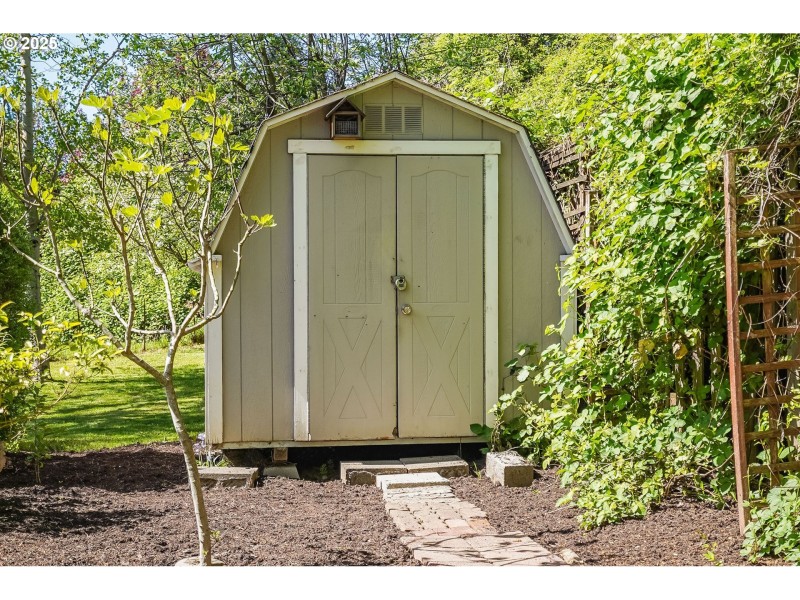 Shed