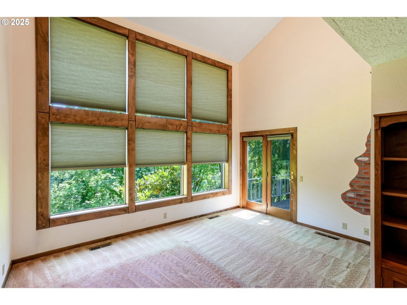 Bedroom, Primary