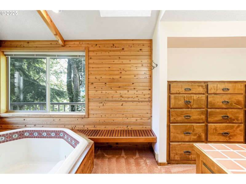 Bathroom, Attached