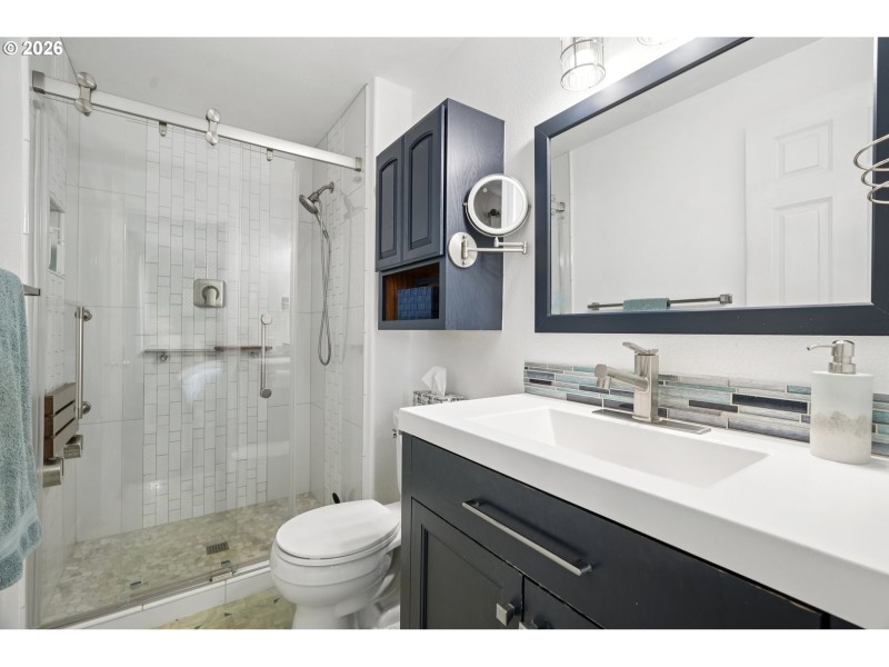 Owner's Suite Bathroom