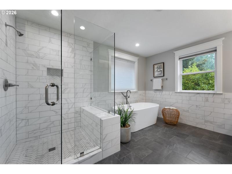 Owner's Suite Bathroom