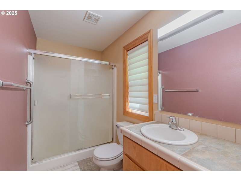 Bathroom, Attached