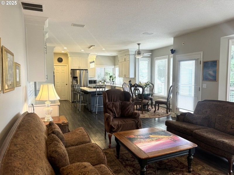 Kitchen/Family Room