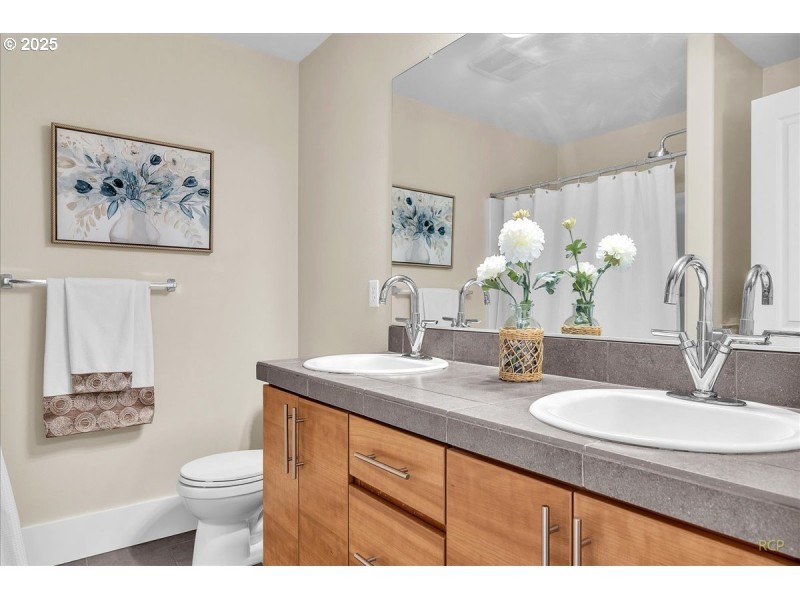 Bathroom, Attached
