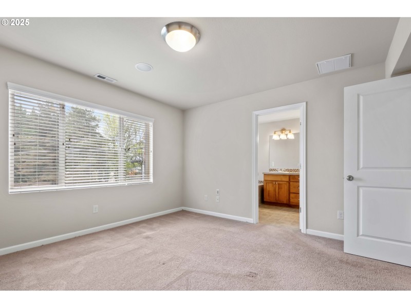 Bedroom, Primary