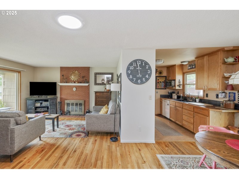 Kitchen/Living Room