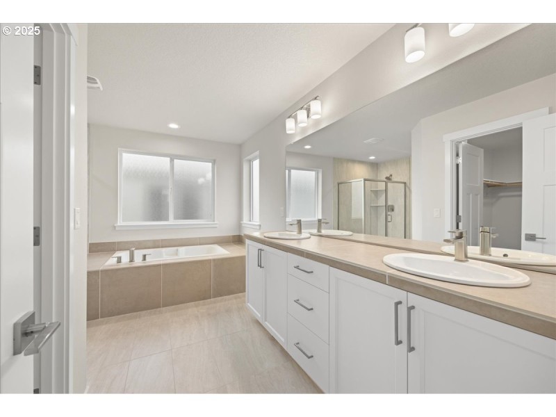 Bathroom, Attached