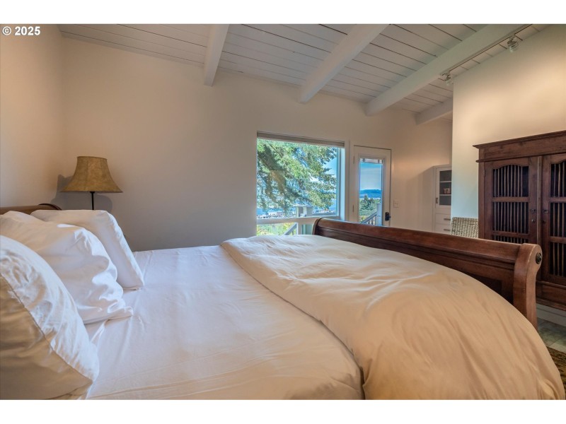 Guest Quarters