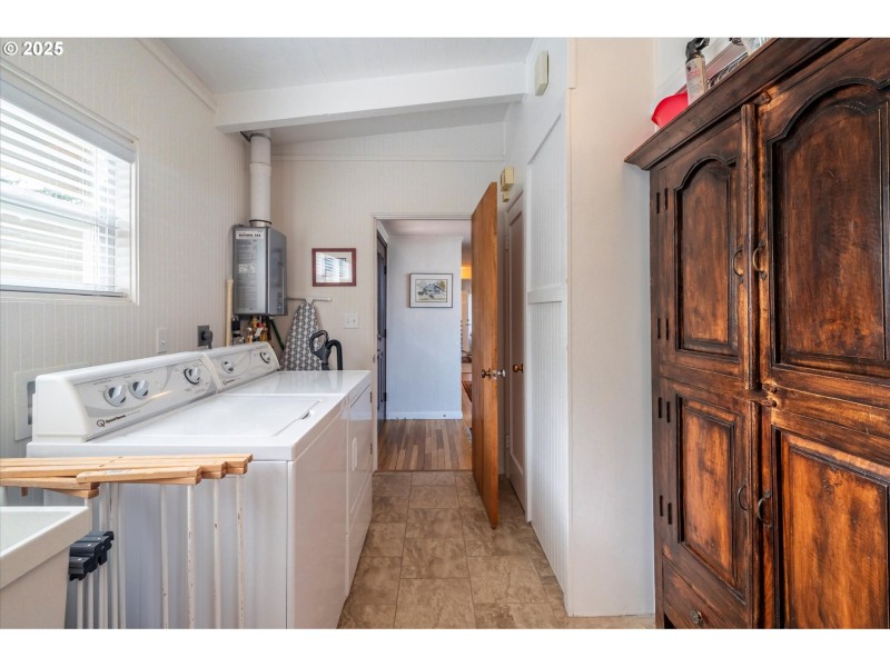 Butler's Pantry