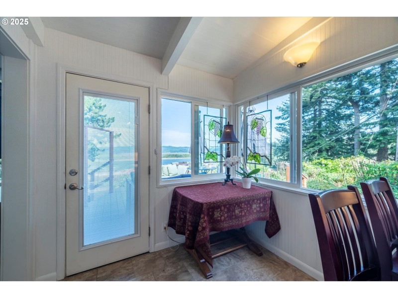 Kitchen/Nook