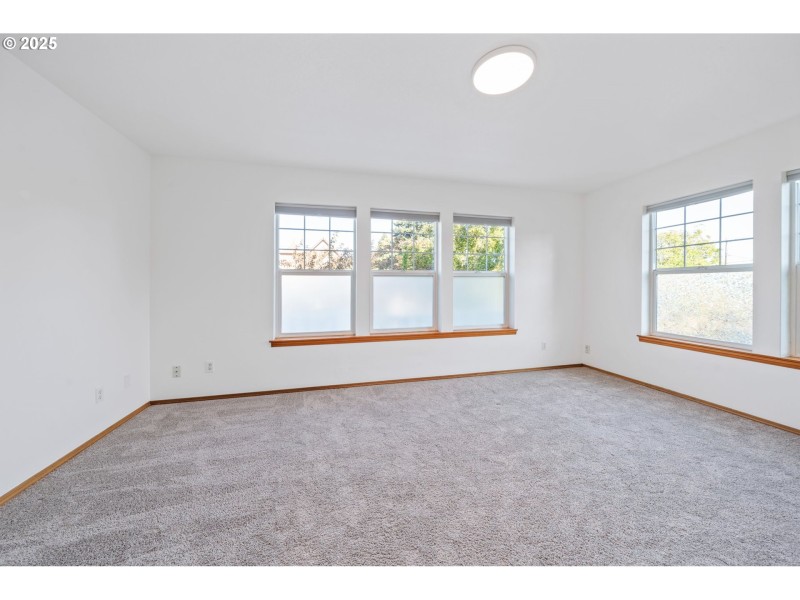 Bedroom, Primary