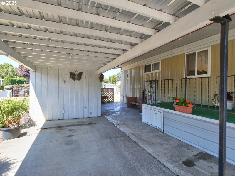 Carport
