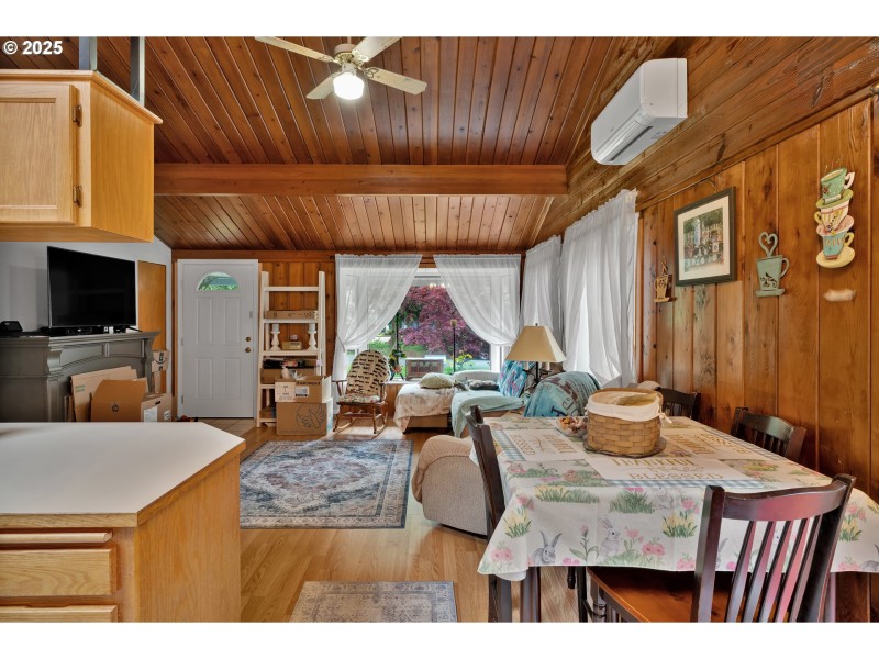 Living Room/Dining Room