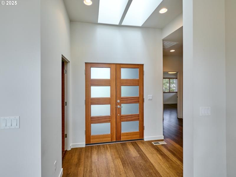 Entrance/Foyer