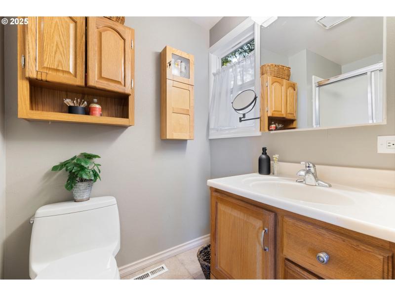 Owner's Suite Bathroom