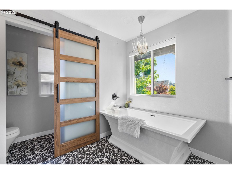 Owner's Suite Bathroom