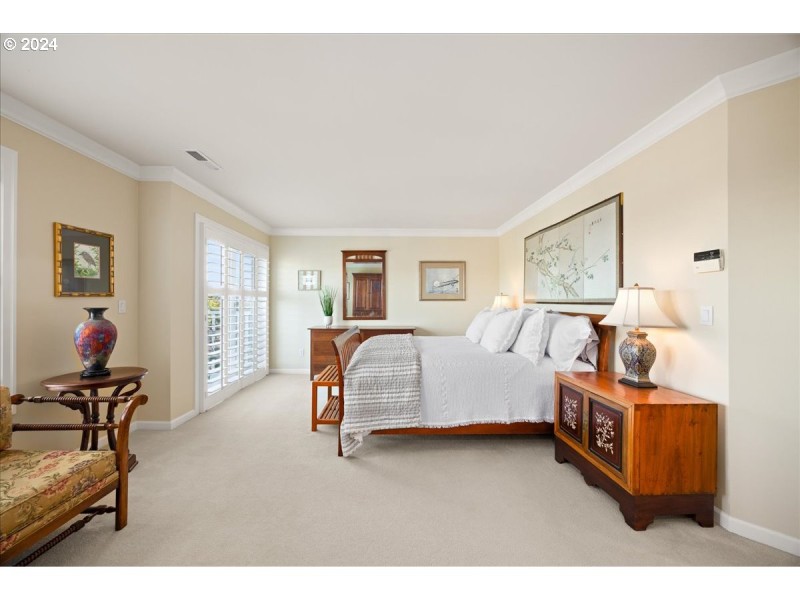 Bedroom, Primary