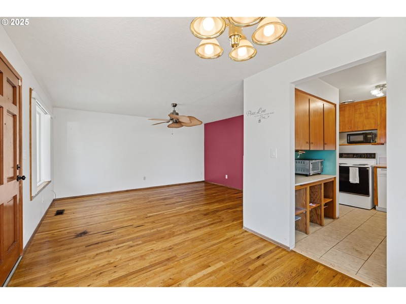 Living Room/Dining Room