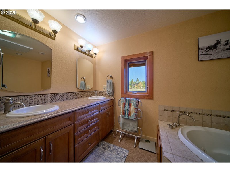 Bathroom, Attached