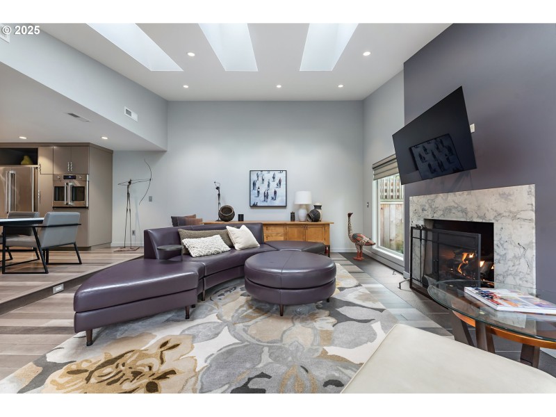 Living Room/Dining Room