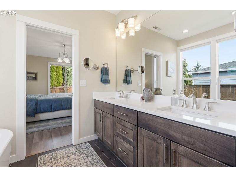 Owner's Suite Bathroom