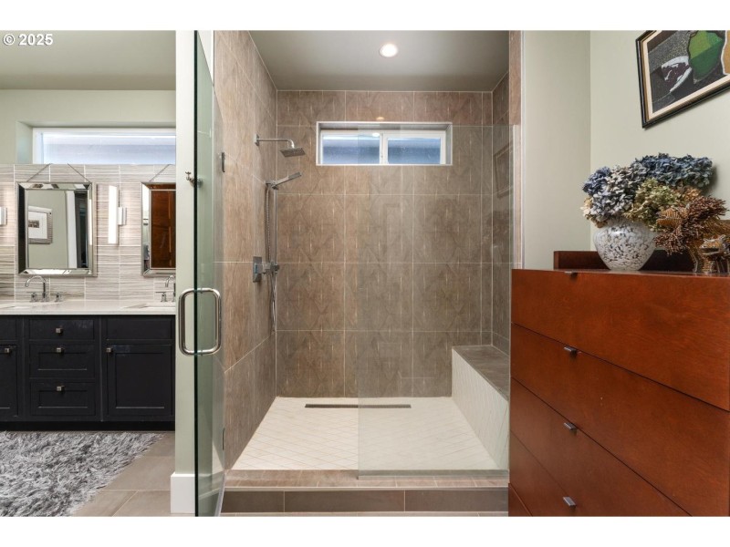 Bathroom, Attached