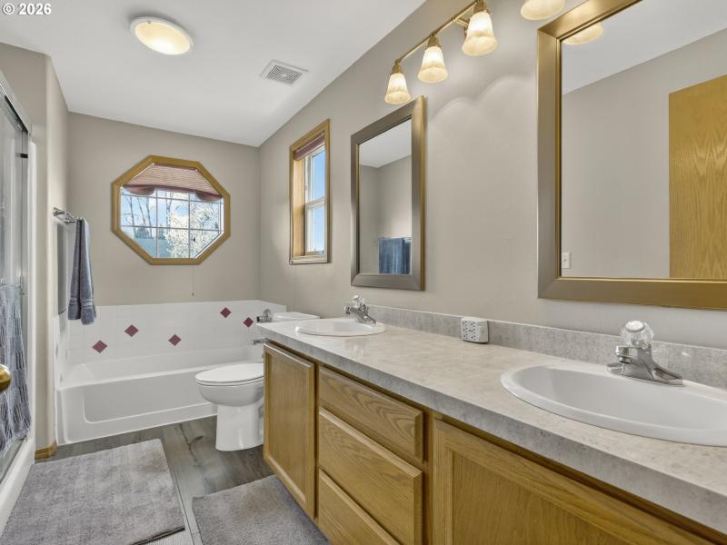 Owner's Suite Bathroom