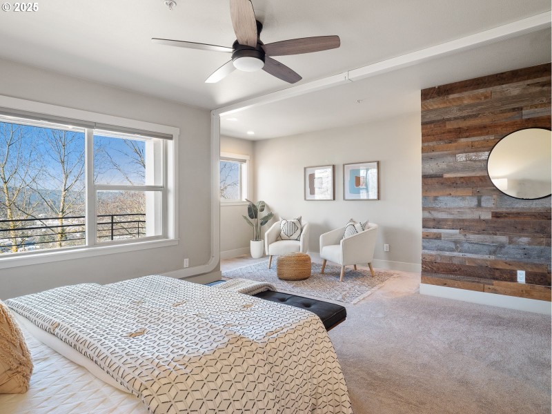 Bedroom, Primary