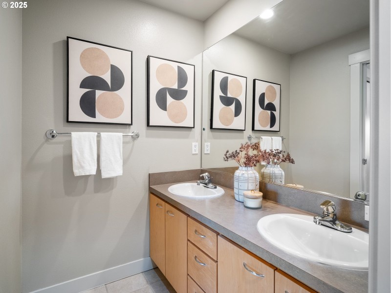 Bathroom, Attached