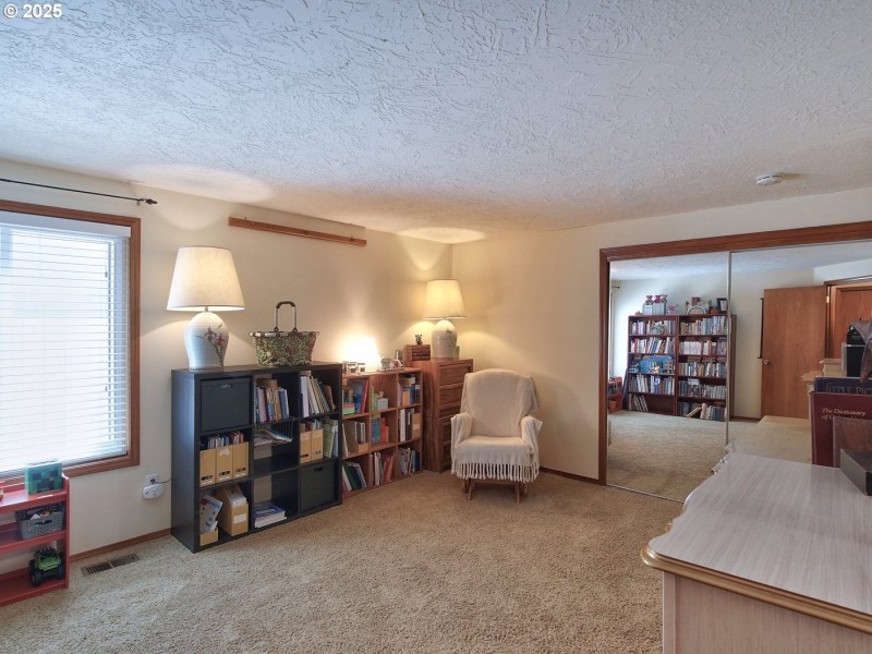 Bedroom, Primary
