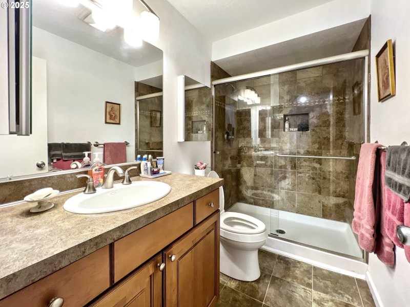 Bedroom, Owner's Suite