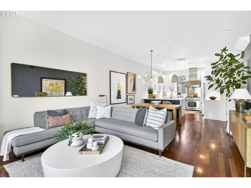 Living Room/Dining Room