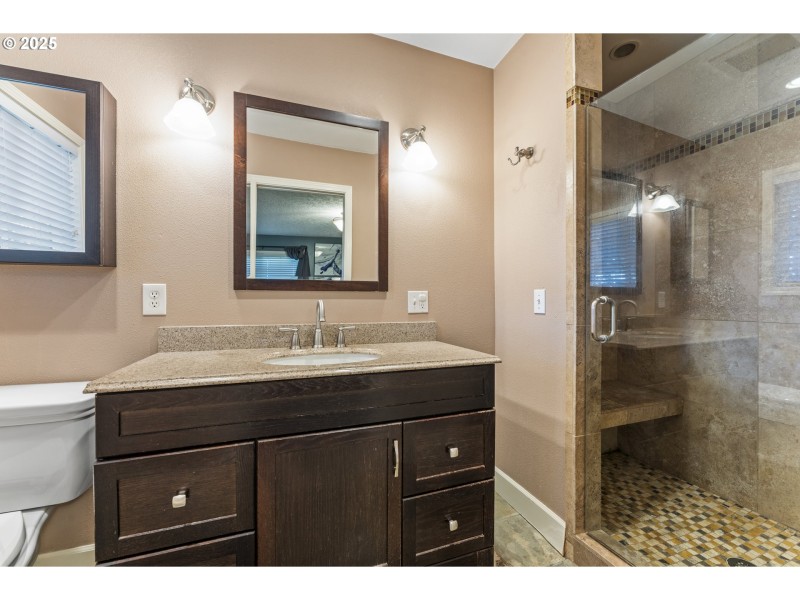 Bathroom, Attached