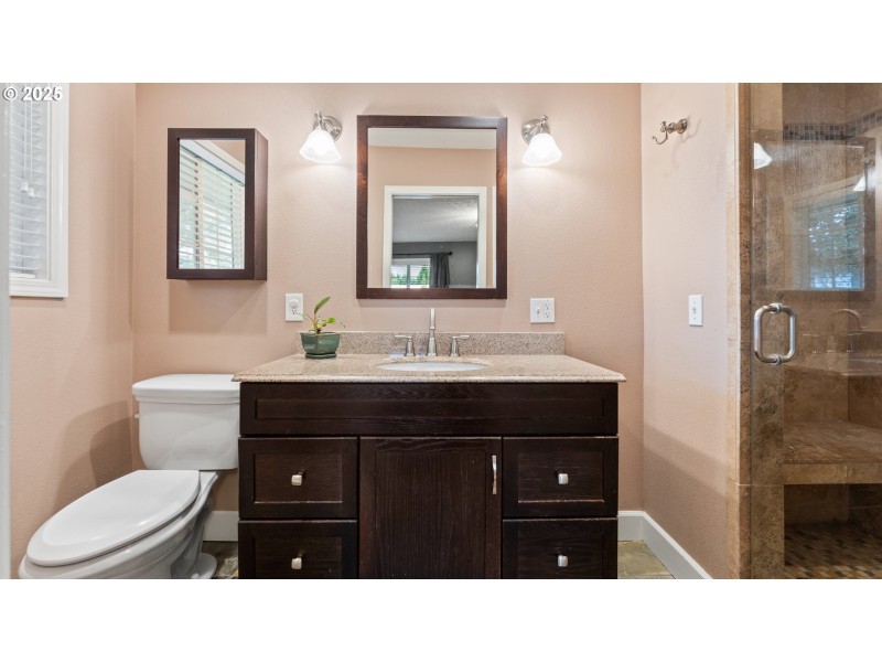 Bathroom, Attached