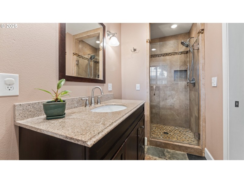 Bathroom, Attached