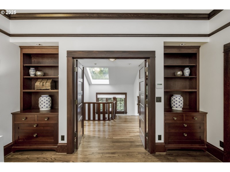 Bedroom, Primary