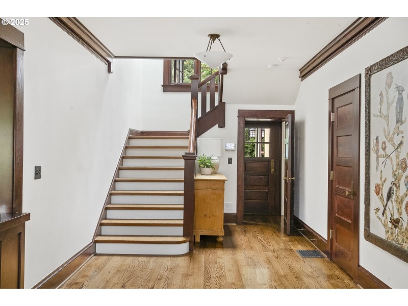 Entrance/Foyer