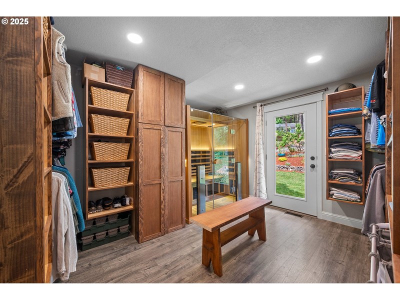 Bedroom, Owner's Suite